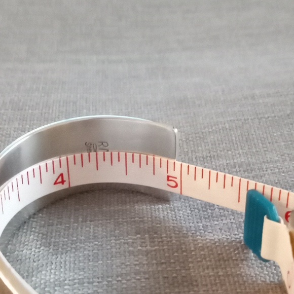 VINTAGE STERLING SILVER RODERICK TENERIO BEAR CUFF - Picture 9 of 9